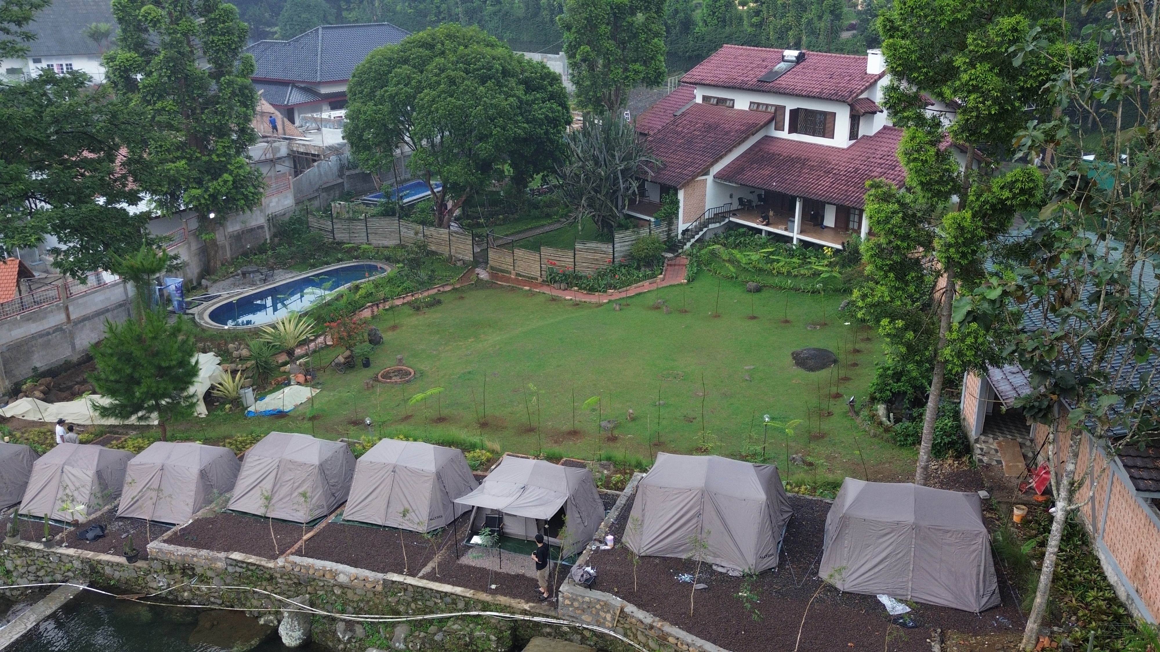 Puncak Riverside Villas